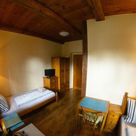 Stary Dum Hotel Cernosice Exterior photo