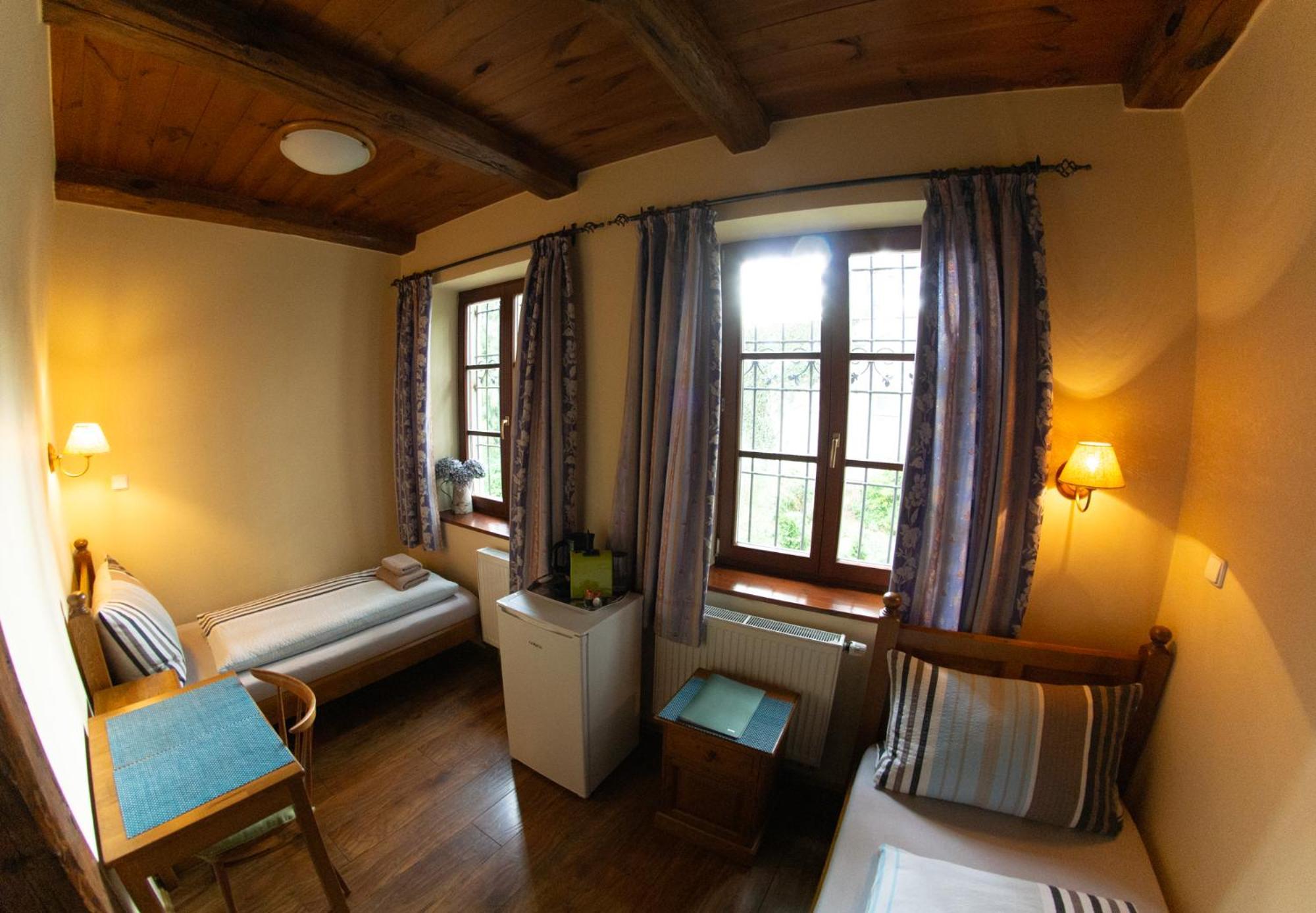 Stary Dum Hotel Cernosice Exterior photo